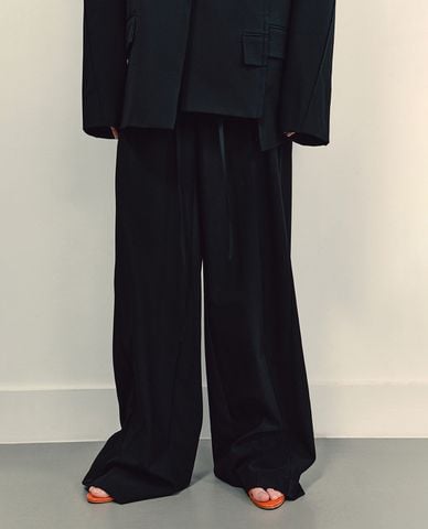  URBAN REVIVO - Quần nữ ống rộng lưng cao dây rút 