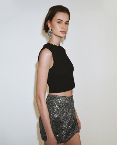  URBAN REVIVO - Áo sát nách nữ cổ tròn phom croptop 