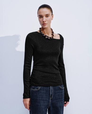  URBAN REVIVO - Áo dệt kim nữ trễ vai tay dài ánh kim 