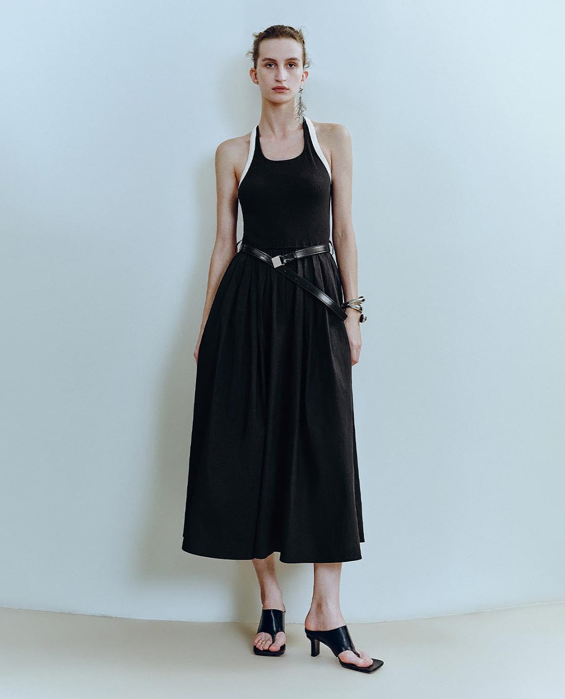 URBAN REVIVO - Đầm hai dây midi phối thắt lưng