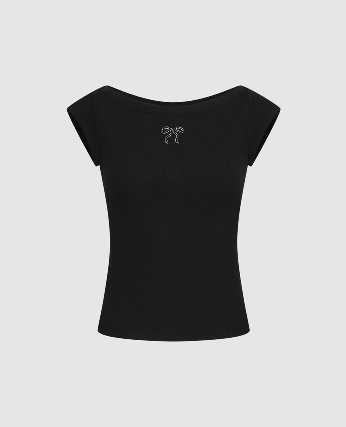 URBAN REVIVO - Áo thun nữ cổ thuyền phom ôm đính nơ