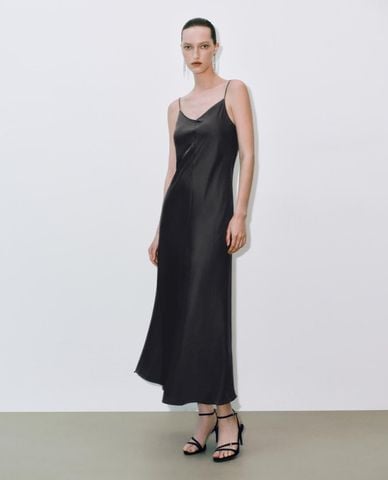  URBAN REVIVO - Đầm hai dây midi cổ V phom suông 