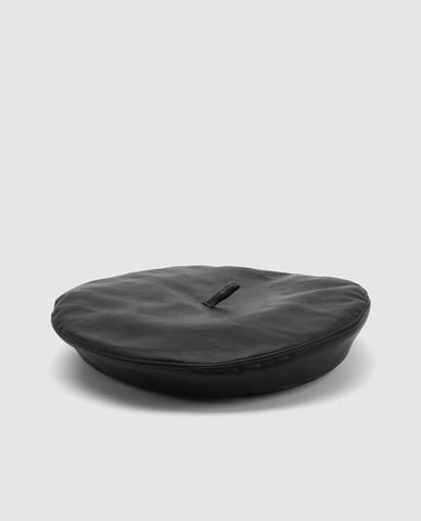  URBAN REVIVO - Nón beret nữ da trơn dáng cổ điển 