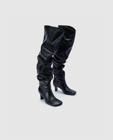  URBAN REVIVO - Giày boots cao gót nữ nhăn gối 