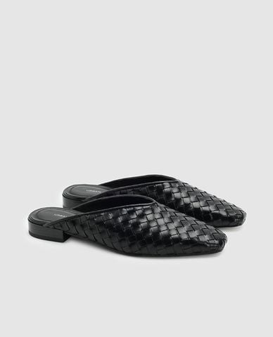  URBAN REVIVO - Giày mules nữ đế thấp mũi nhọn đan da 