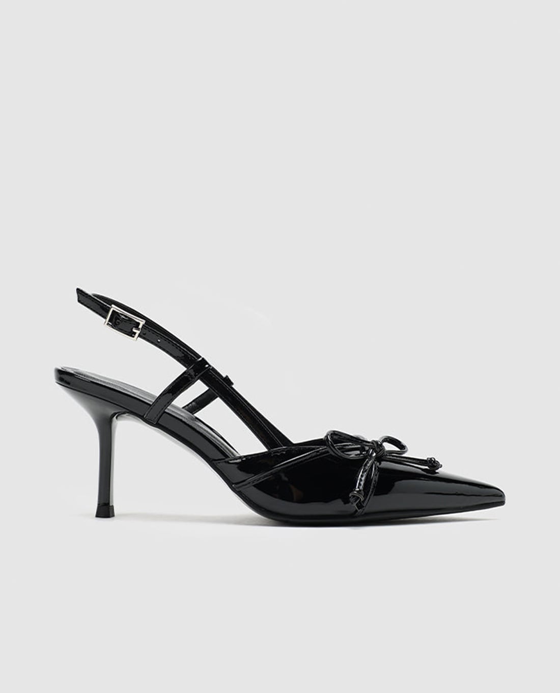 URBAN REVIVO - Giày sandals cao gót nữ bít mũi phối nơ