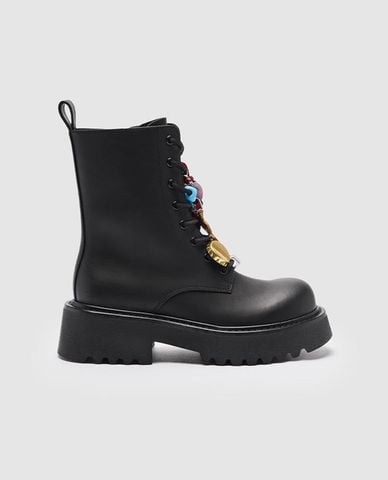 URBAN REVIVO - Giày boots nữ cổ cao phối charm 