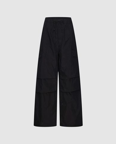  URBAN REVIVO - Quần nam ống rộng dây rút xếp nếp 