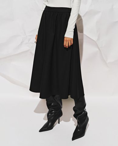  URBAN REVIVO - Chân váy chữ A midi lưng thun 