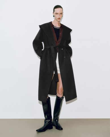  URBAN REVIVO - Áo khoác măng tô nữ dáng dài phối thắt lưng 