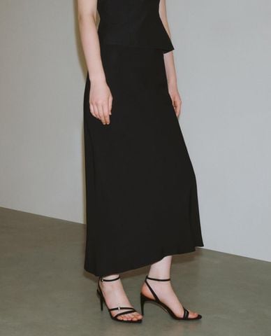  URBAN REVIVO - Chân váy midi dáng đuôi cá 