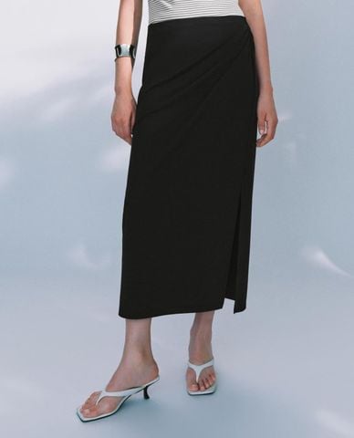  URBAN REVIVO - Chân váy phom suông midi xẻ tà 