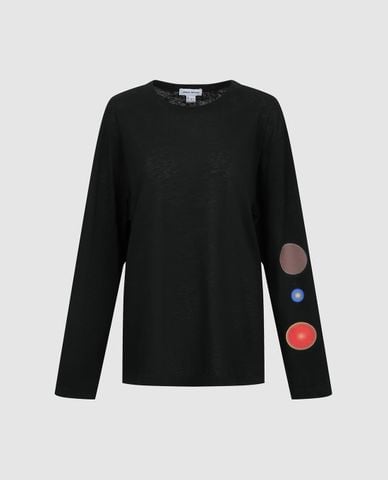  URBAN REVIVO - Áo thun nữ cổ tròn tay dài in họa tiết 