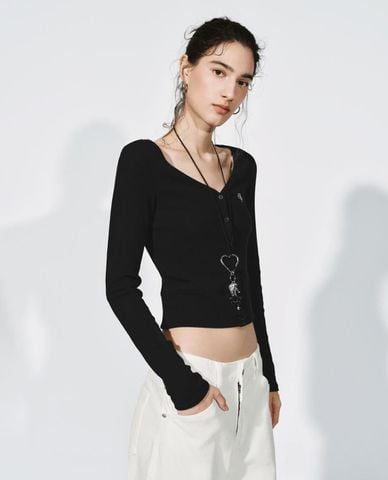  URBAN REVIVO - Áo dệt kim nữ cổ V tay dài thêu họa tiết 