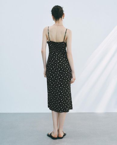  URBAN REVIVO - Đầm hai dây midi phối hoa nhí 