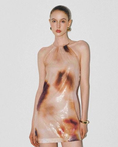  DEZUS - Đầm mini cổ yếm in loang ánh nhũ Ewain 