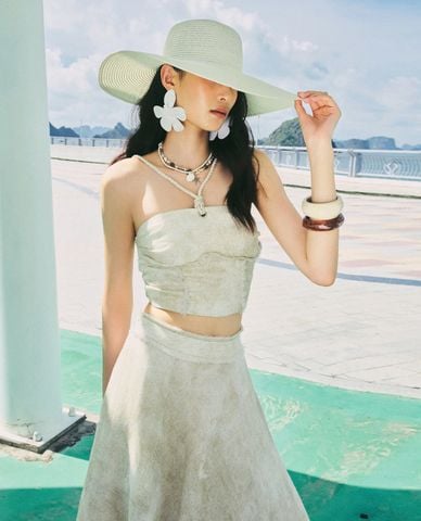  DEZUS - Chân váy midi dáng xòe nữ tính Fevar 