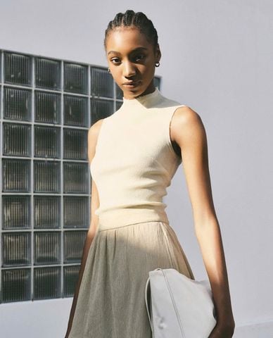  DEZUS - Áo sát nách nữ cổ cao phom ôm Genevieve 