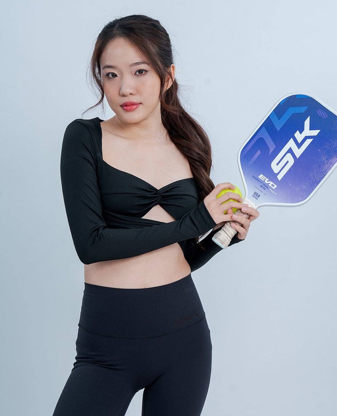 AZURA - Áo tập luyện nữ tay dài phom croptop