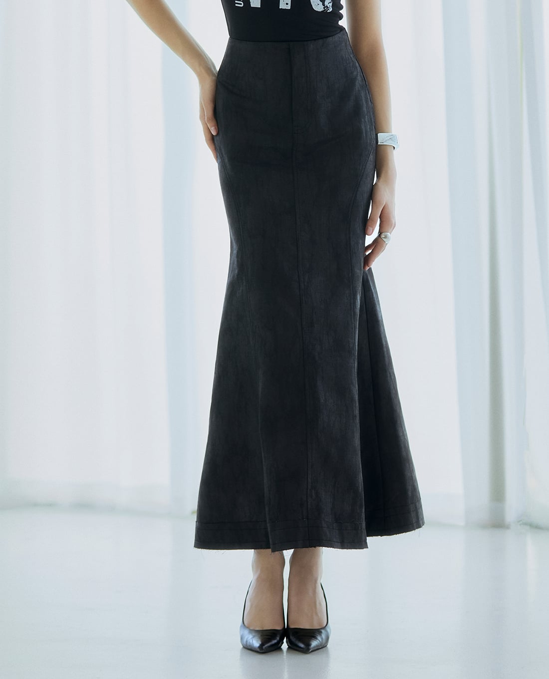 DEZUS - Chân váy midi dáng đuôi cá Elyndra