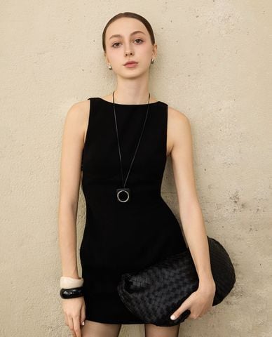  THE PHIA - Đầm cut out mini phối ren Noira Lace 