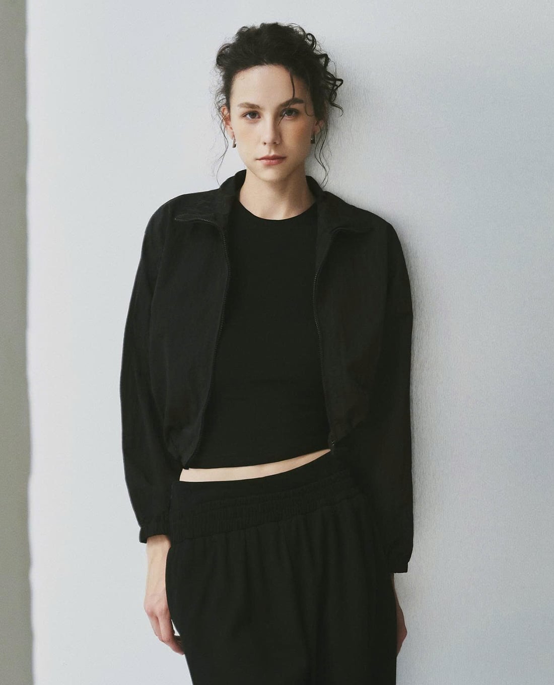 DEZUS - Áo khoác croptop nữ cổ bẻ tay dài Pearl