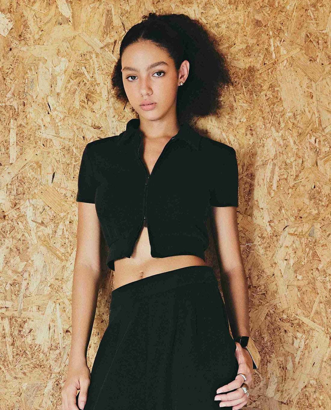 DEZUS - Áo croptop nữ cổ bẻ tay ngắn phối khóa zip Tonie