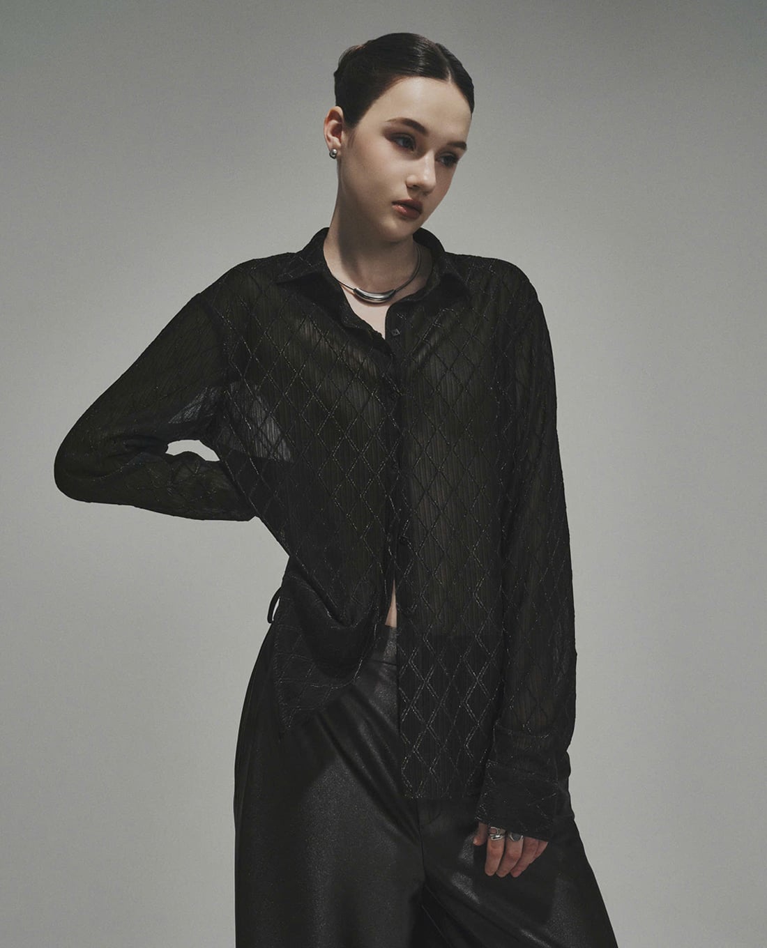 DEZUS - Áo sơ mi nữ cổ bẻ tay dài xuyên thấu