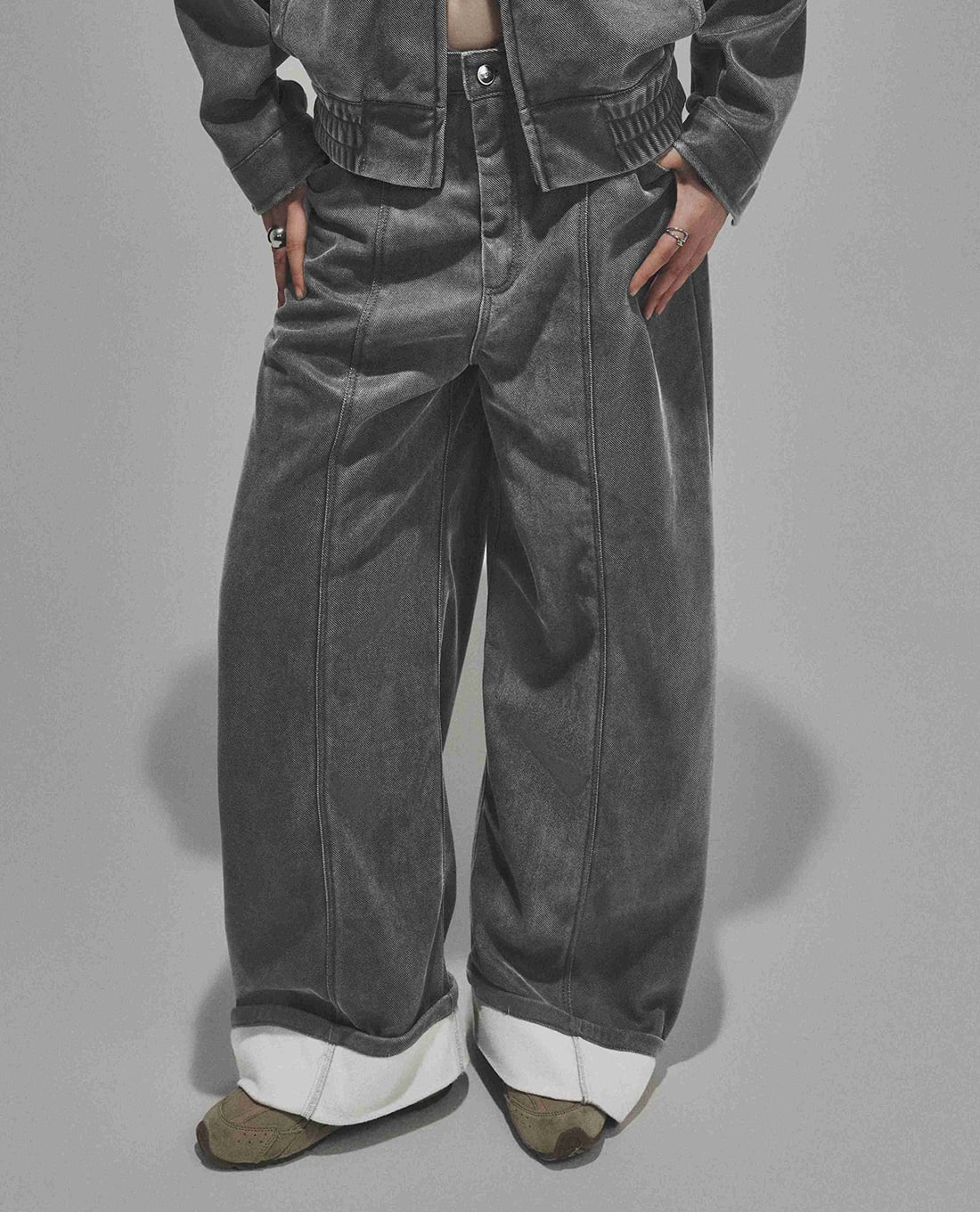 DEZUS - Quần jeans nữ ống rộng xắn gấu Rhythm