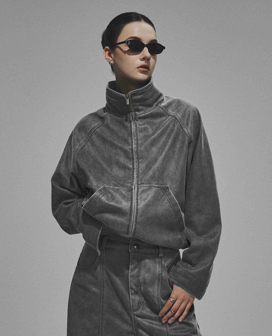 DEZUS - Áo khoác thể thao nữ cổ trụ tay dài Rhythm