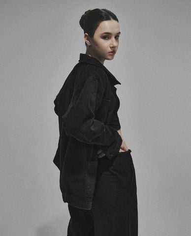  DEZUS - Áo khoác denim nữ cổ bẻ tay dài phối túi Blumari 