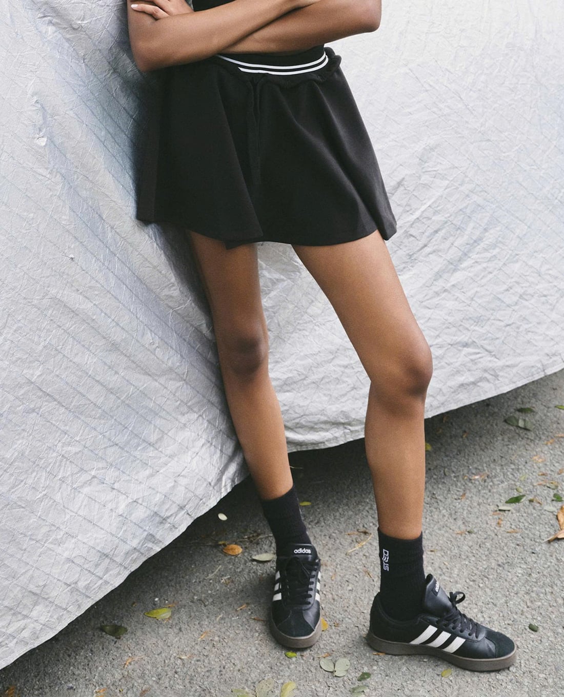 DEZUS - Chân váy chữ A mini viền sọc Blaka