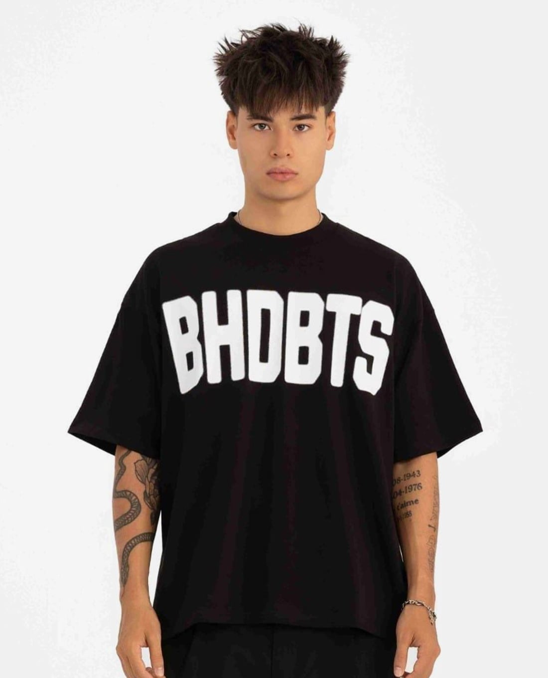 BAD HABITS - Áo thun unisex cổ tròn tay ngắn Antisocial