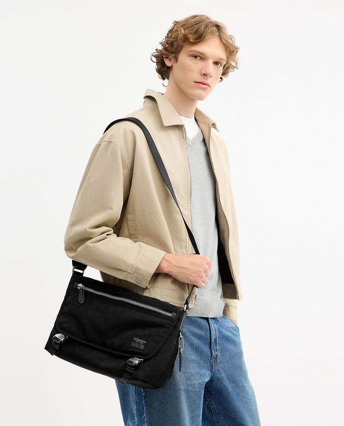 COACH - Túi đeo chéo nam phom chữ nhật nắp gập
