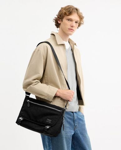  COACH - Túi đeo chéo nam phom chữ nhật nắp gập 