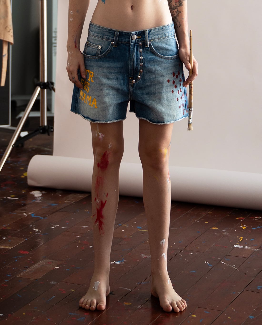 STRESSMAMA - Quần short jeans unisex rách gấu đính đinh tán