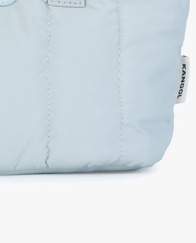  KANGOL - Túi đeo chéo nữ chần bông phối charm 