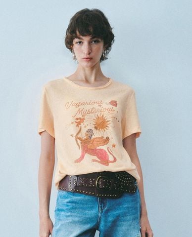  URBAN REVIVO - Áo thun nữ cổ tròn tay ngắn in hình retro 