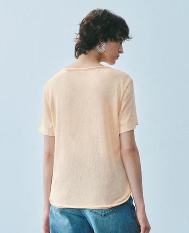  URBAN REVIVO - Áo thun nữ cổ tròn tay ngắn in hình retro 