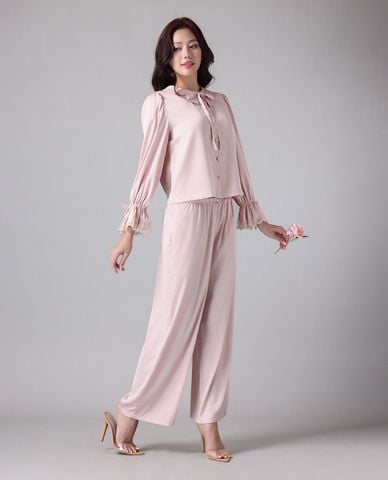  VERA BY CHIPU - Bộ pijama nữ dài satin trơn phối ren 