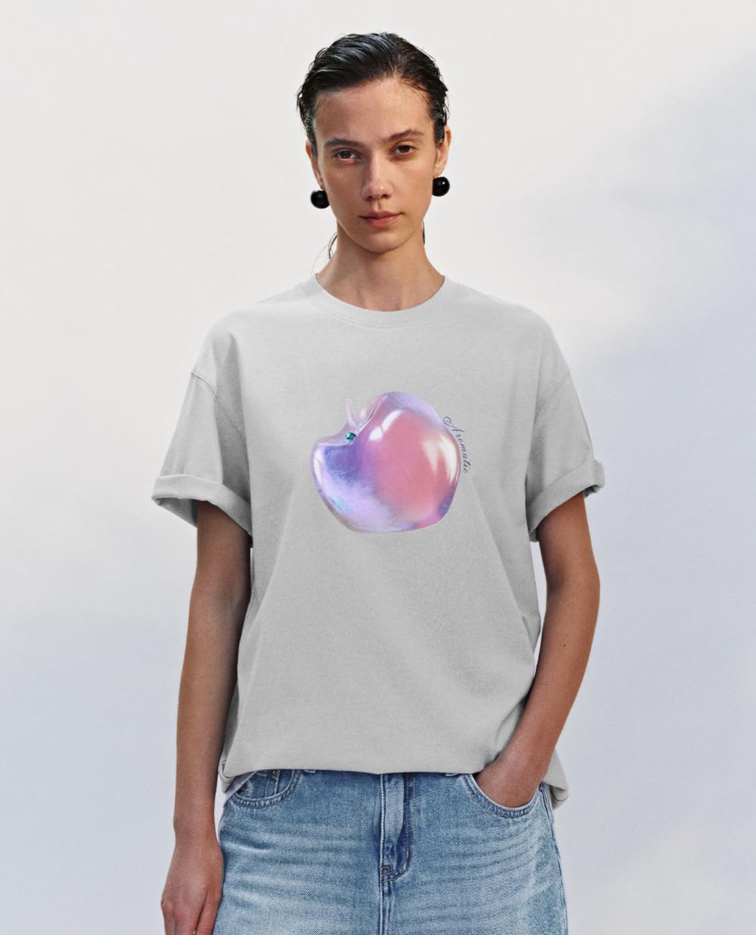 URBAN REVIVO - Áo thun nữ cổ tròn tay ngắn trẻ trung