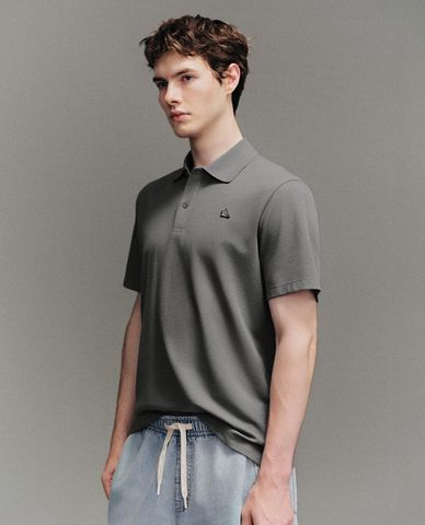  URBAN REVIVO - Áo polo nam cổ bẻ tay ngắn phối họa tiết 