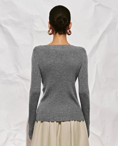  URBAN REVIVO - Áo dệt kim nữ V tay dài phom ôm 