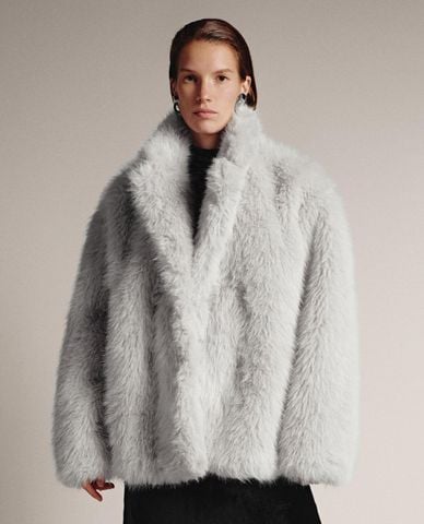  URBAN REVIVO - Áo khoác lông nữ cổ đứng tay dài sang trọng 