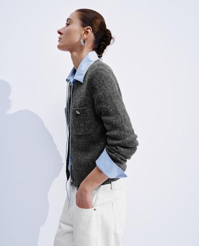  URBAN REVIVO - Áo khoác cardigan nữ đính nút kim loại 