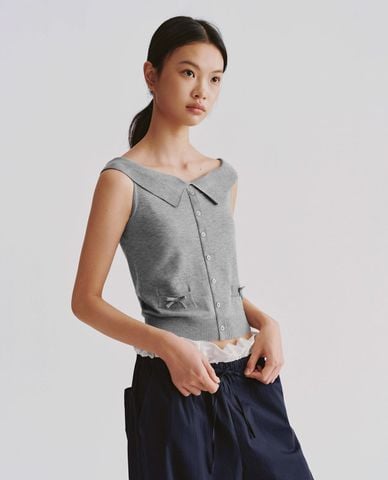  URBAN REVIVO - Áo dệt kim nữ cổ thuyền tay ngắn đính nơ 