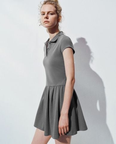  URBAN REVIVO - Đầm polo mini tay ngắn dáng xòe 