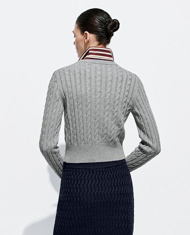  URBAN REVIVO - Áo khoác cardigan nữ dệt thừng thêu cherry 