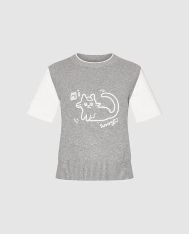  URBAN REVIVO - Áo dệt kim nữ cổ tròn tay ngắn phối họa tiết 