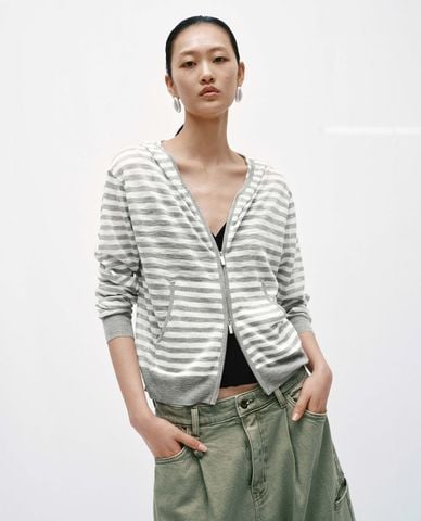  URBAN REVIVO -  Áo khoác dệt kim nữ tay dài kẻ sọc phối mũ 